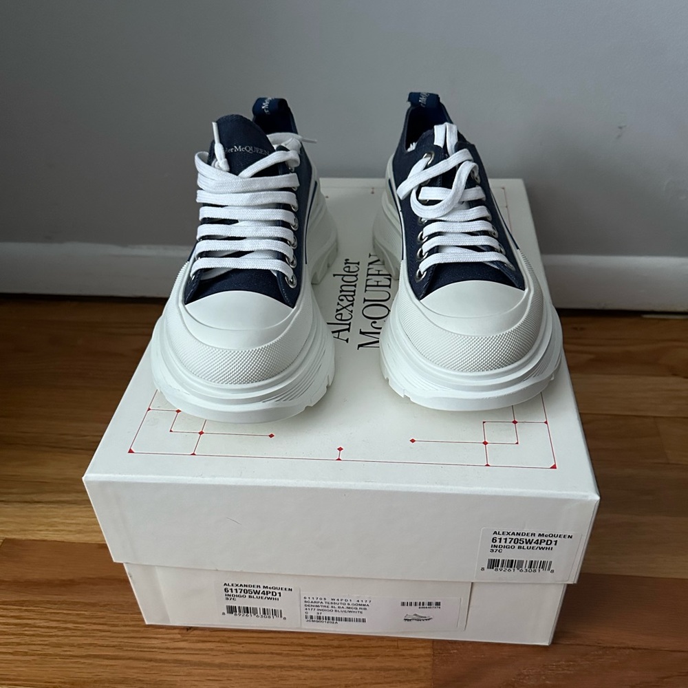 Alexander McQueen Sneakers (Indigo)